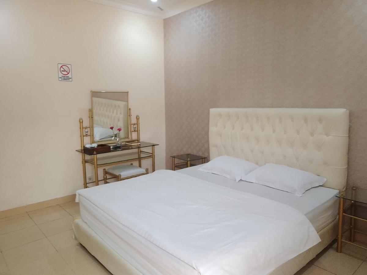 Zen Boutique Syariah Hotel Jacarta Exterior foto